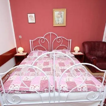 Apartment Belsa *